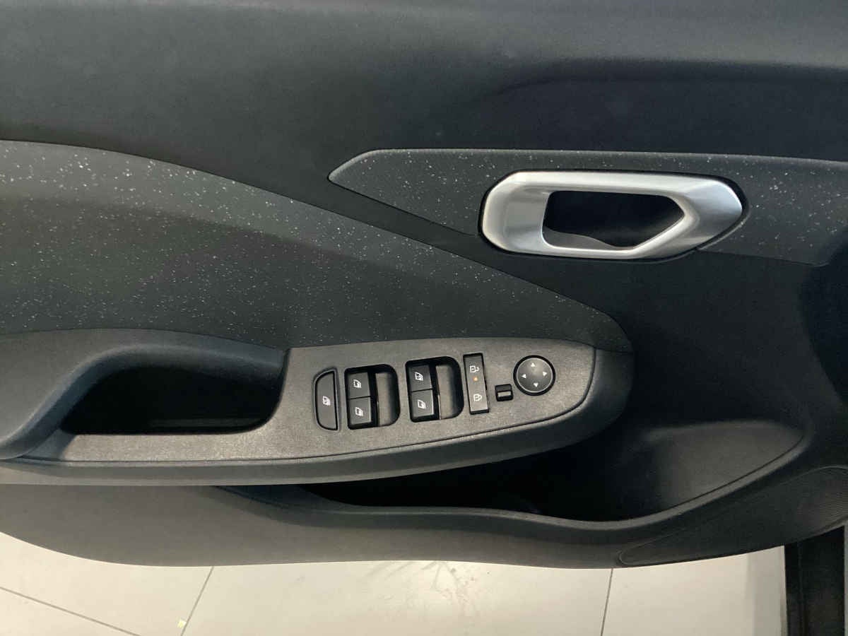2024 Kia K3 4p LX L4/1.6 Man