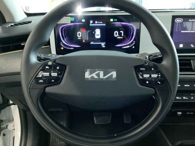2027 Kia K3 5p EX L4/1.6 Aut