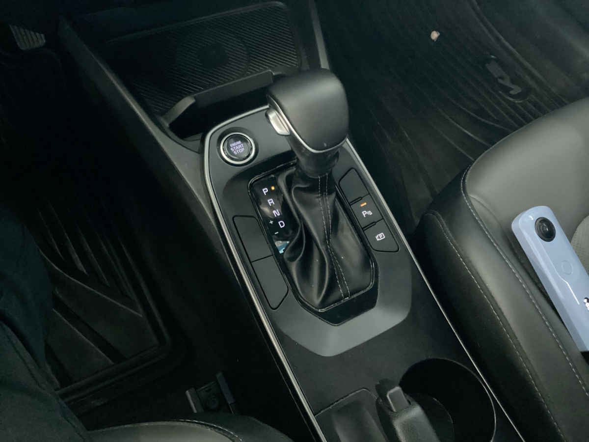 2025 Kia K3 4p EX Pack L4/1.6 Aut