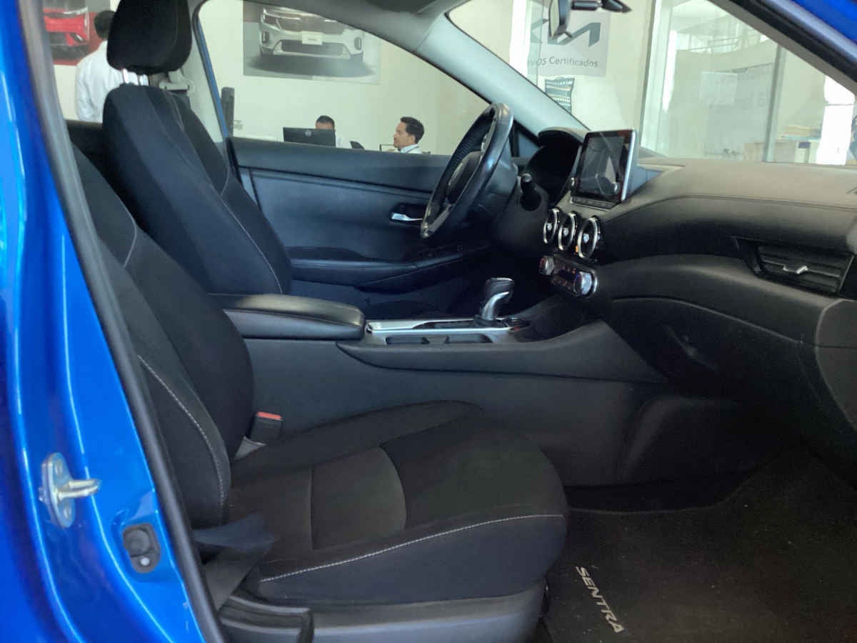 2020 Nissan Sentra 4p Advance L4/2.0 Aut