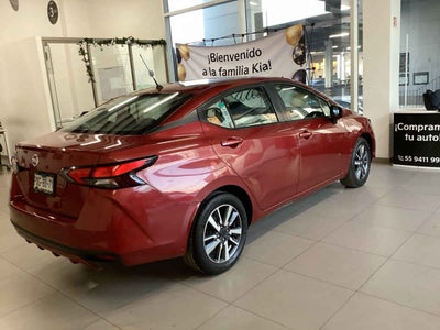 2021 Nissan Versa 4p Advance L4/1.6 Man