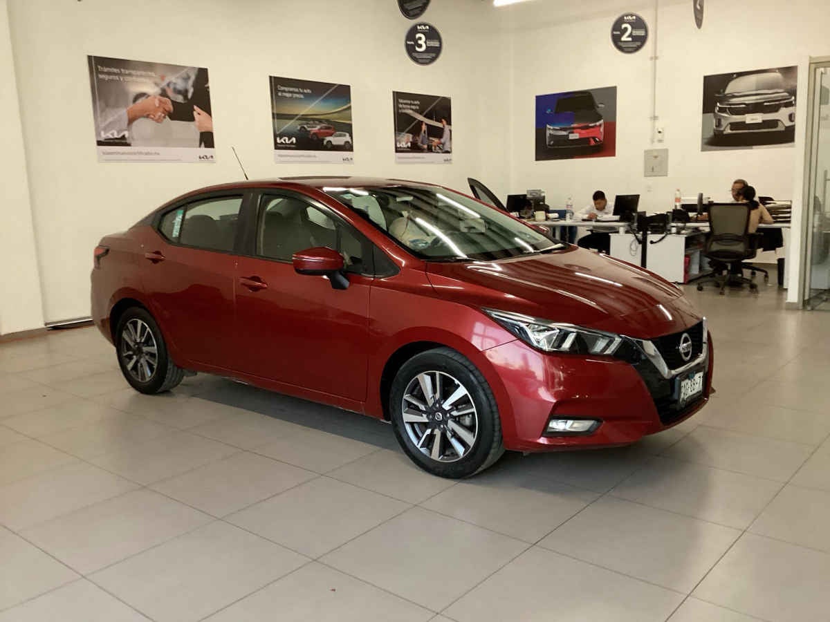 2021 Nissan Versa 4p Advance L4/1.6 Man