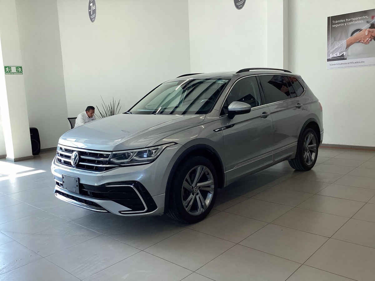 2022 Volkswagen Tiguan 5p R-Line L4/1.4/T Aut