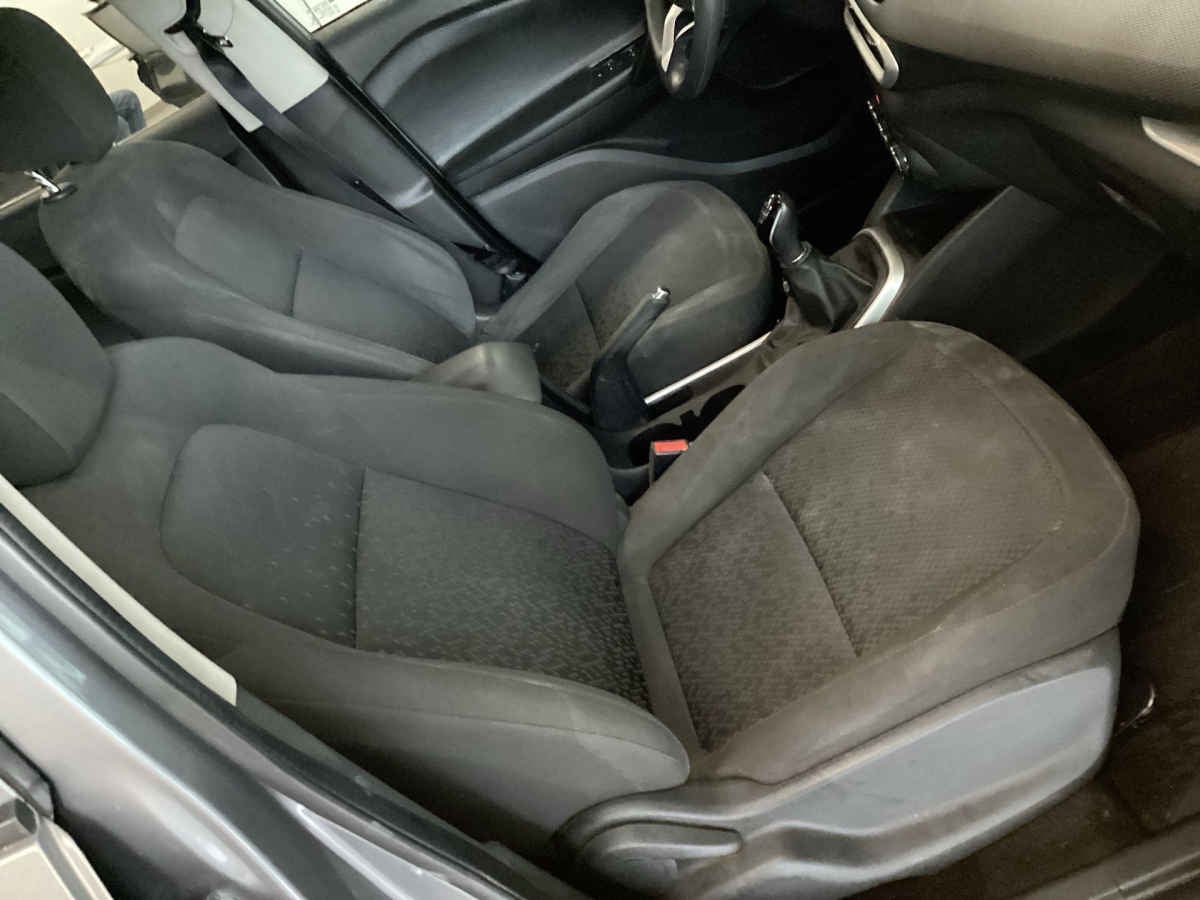 2023 Chevrolet Tracker 5p LS L3/1.2/T Man (A)