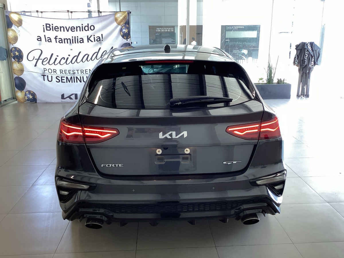 2023 Kia FORTE HB 5p GT L4/1.6/T Aut