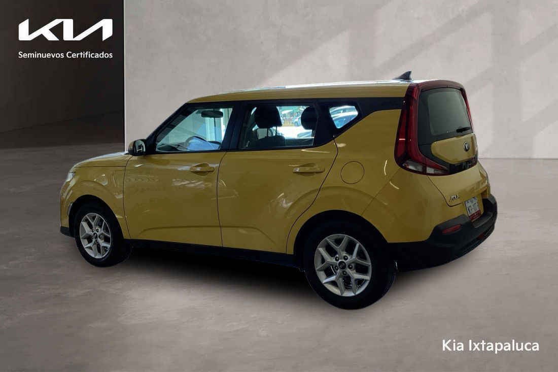 2020 Kia Soul 5p LX  1.6l  121 HP  TM6  RA-16"