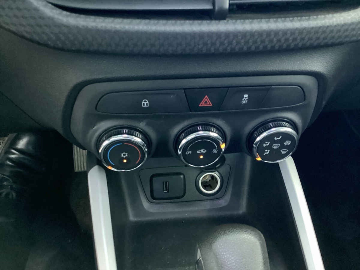 2023 Chevrolet Onix 4p Premier Red Line L3/1.2/T Aut