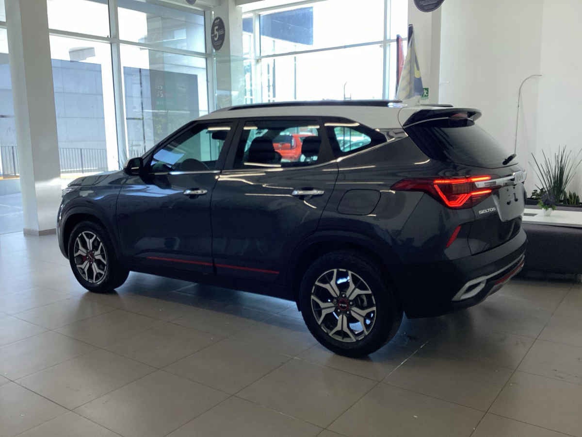 2023 Kia SELTOS 5p GT Line L4/1.4/T Aut
