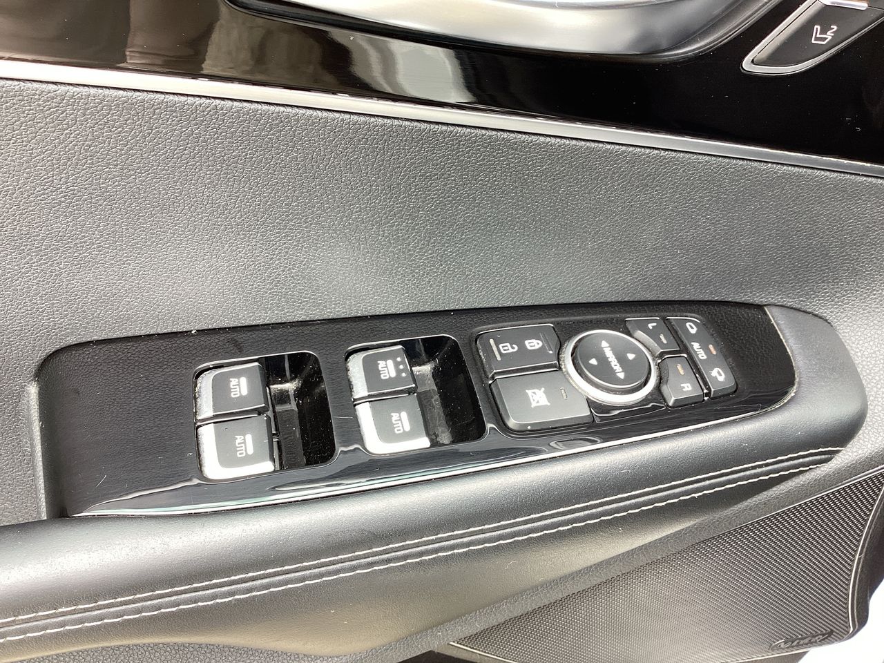 2018 Kia Sorento 3.3 V6 SXL Piel 7 Pasajeros AWD At