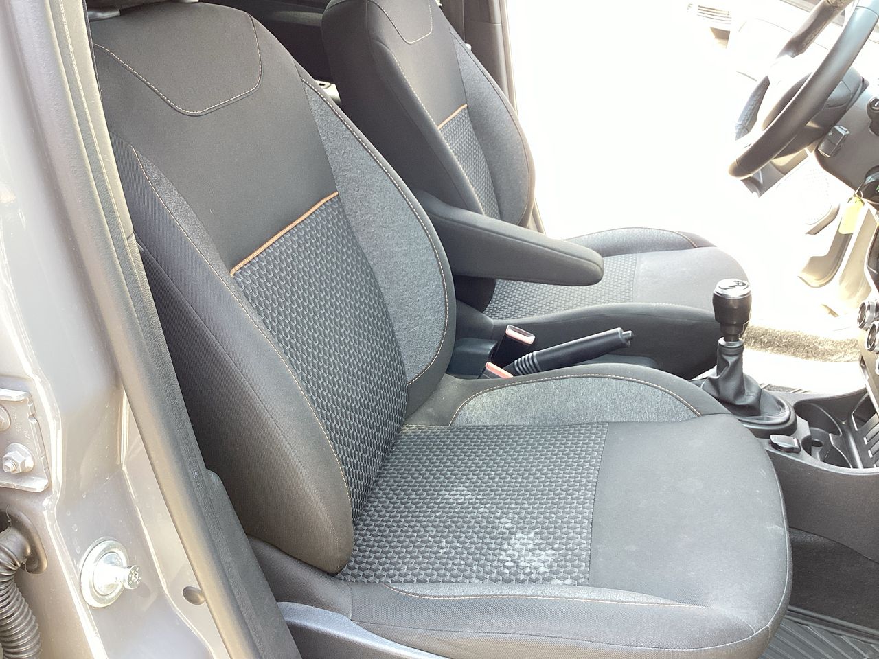 2025 Renault Oroch 1.6 Outsider Mt