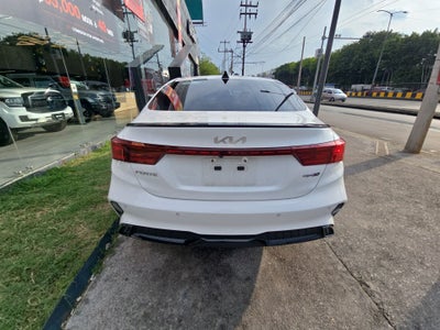 2022 Kia Forte 2.0 GT Line 4p At