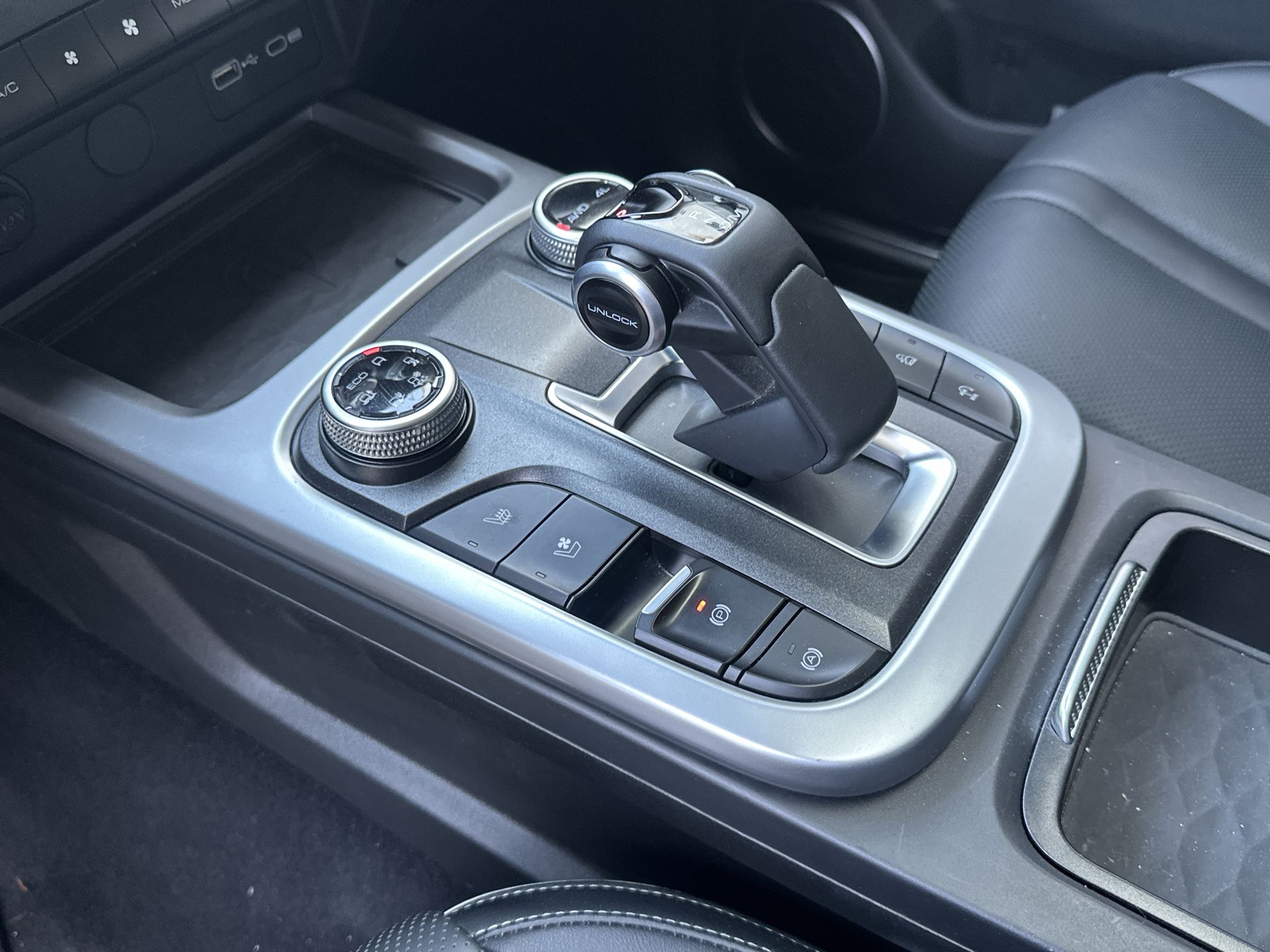 2024 GWM Tank 300 2.0 Luxury Hev