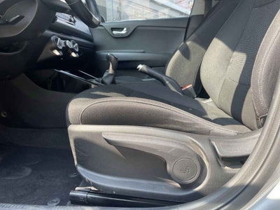 2021 Kia KIA RIO HB 5p LX L4/1.6 Man