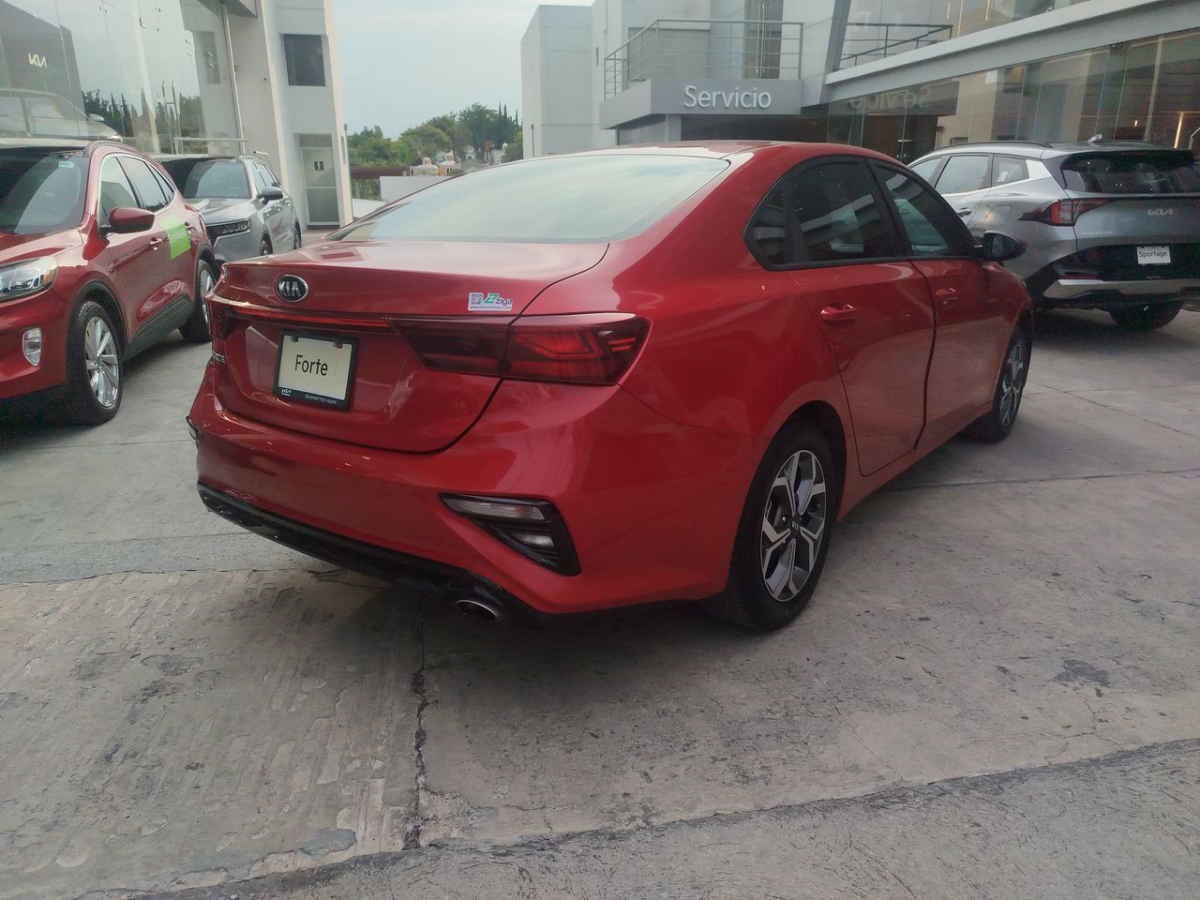 2021 Kia FORTE SEDAN 4p LX L4/2.0 Man