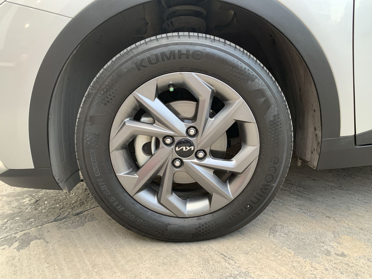 2024 Kia K3 4p LX L4/1.6 Man