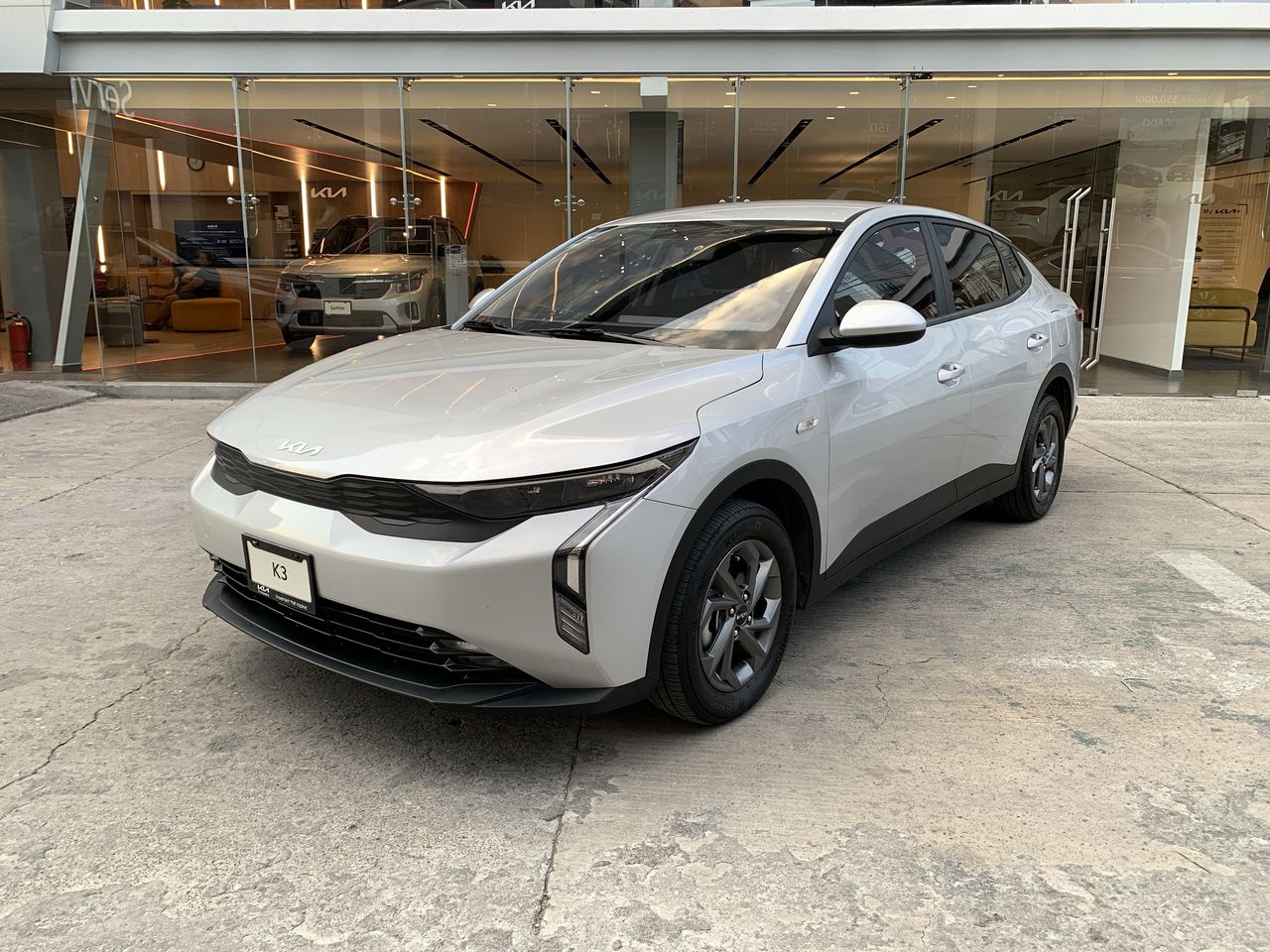 2024 Kia K3 4p LX L4/1.6 Man