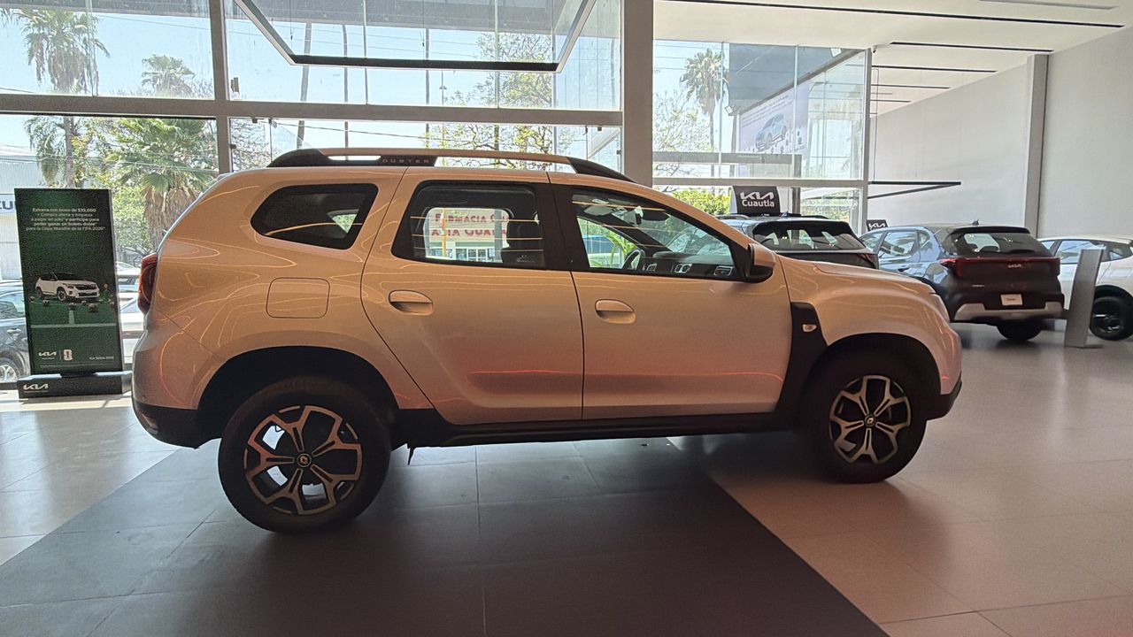 2023 Renault Duster 5p Iconic L4/1.3/T Aut