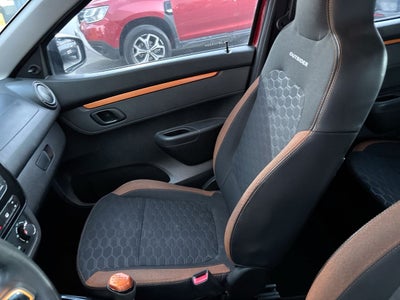 2020 Renault Kwid 1.0 Outsider Mt
