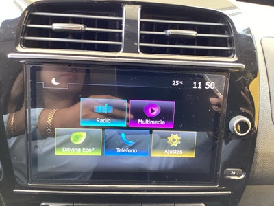 2025 Renault Kwid 1.0 Iconic Mt
