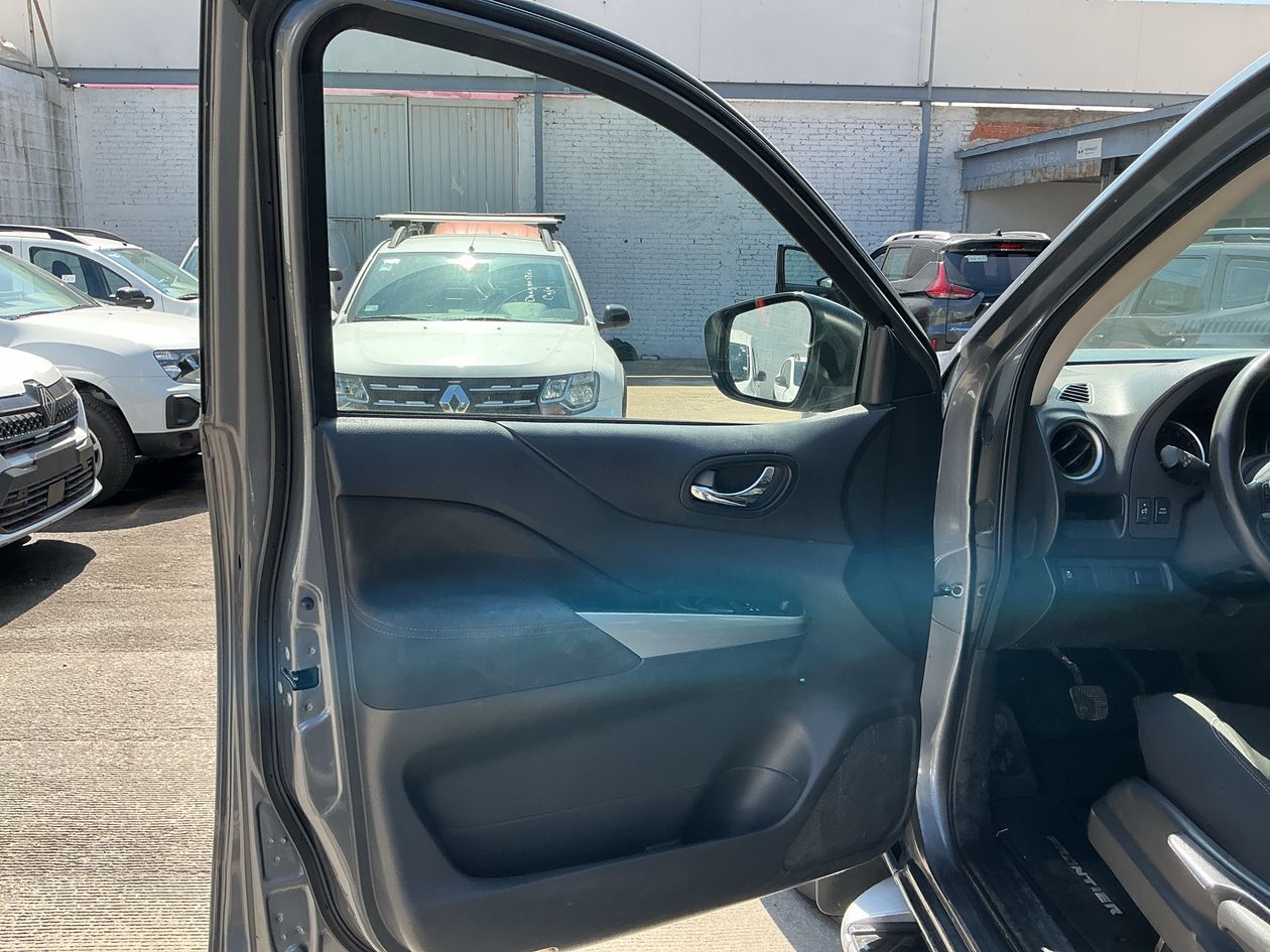 2023 Nissan Frontier 2.5 Le Mt