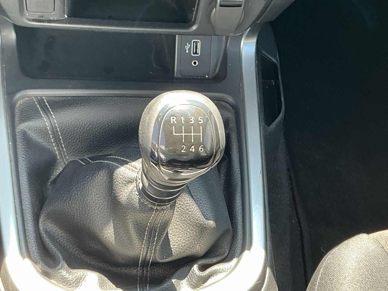 2023 Nissan Frontier 2.5 Le Mt