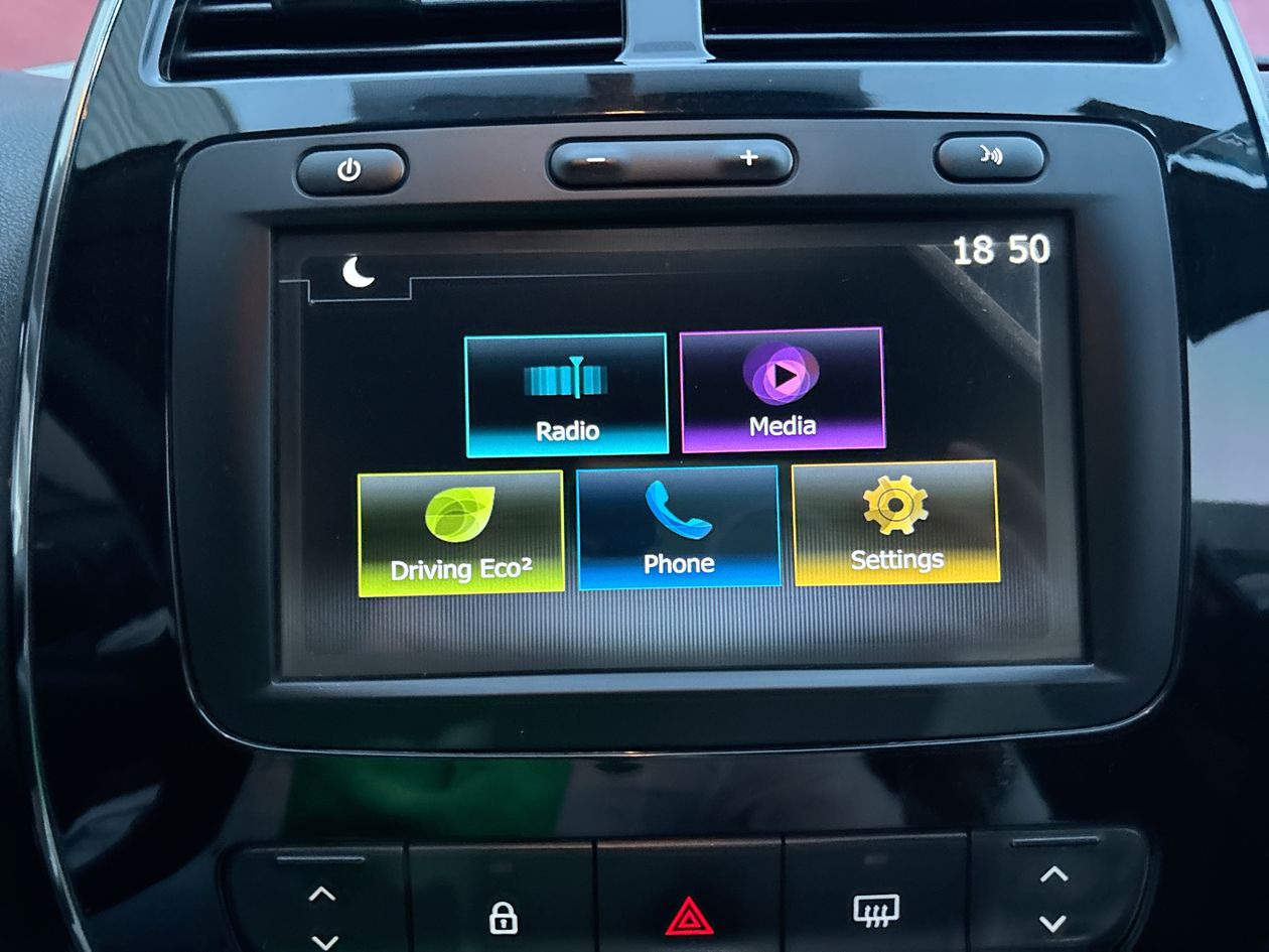 2020 Renault Kwid 1.0 Outsider Mt