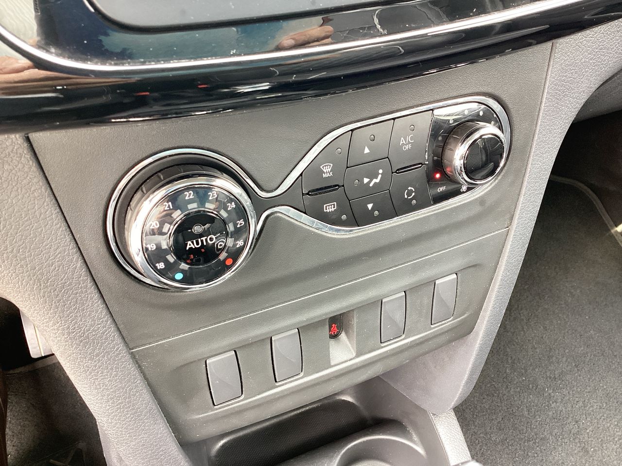 2024 Renault Logan LOGAN INTENS CVT