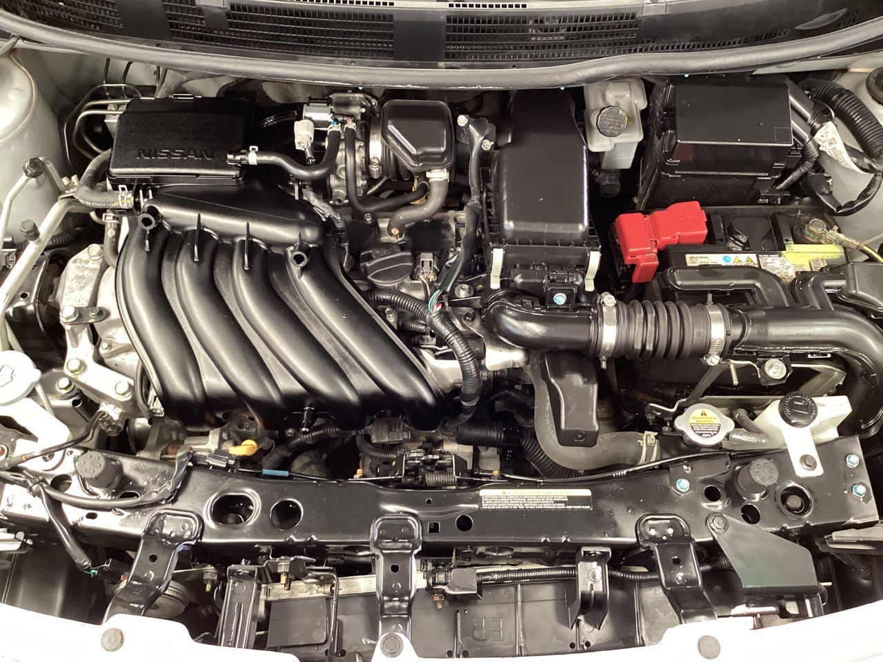 2025 Nissan V-Drive 1.6 A/C  Mt
