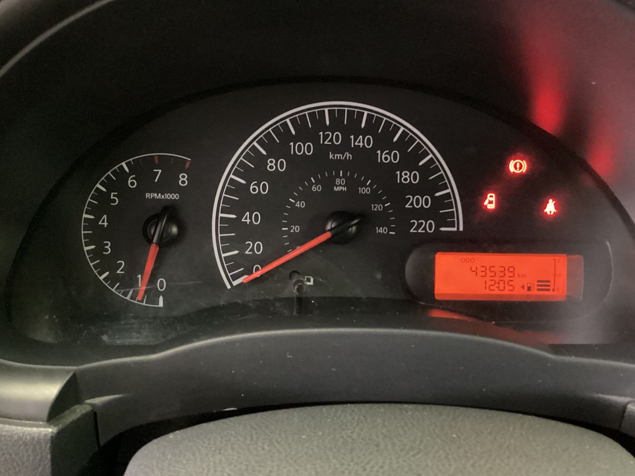 2025 Nissan V-Drive 1.6 A/C  Mt