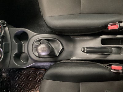 2025 Nissan V-Drive 1.6 A/C  Mt