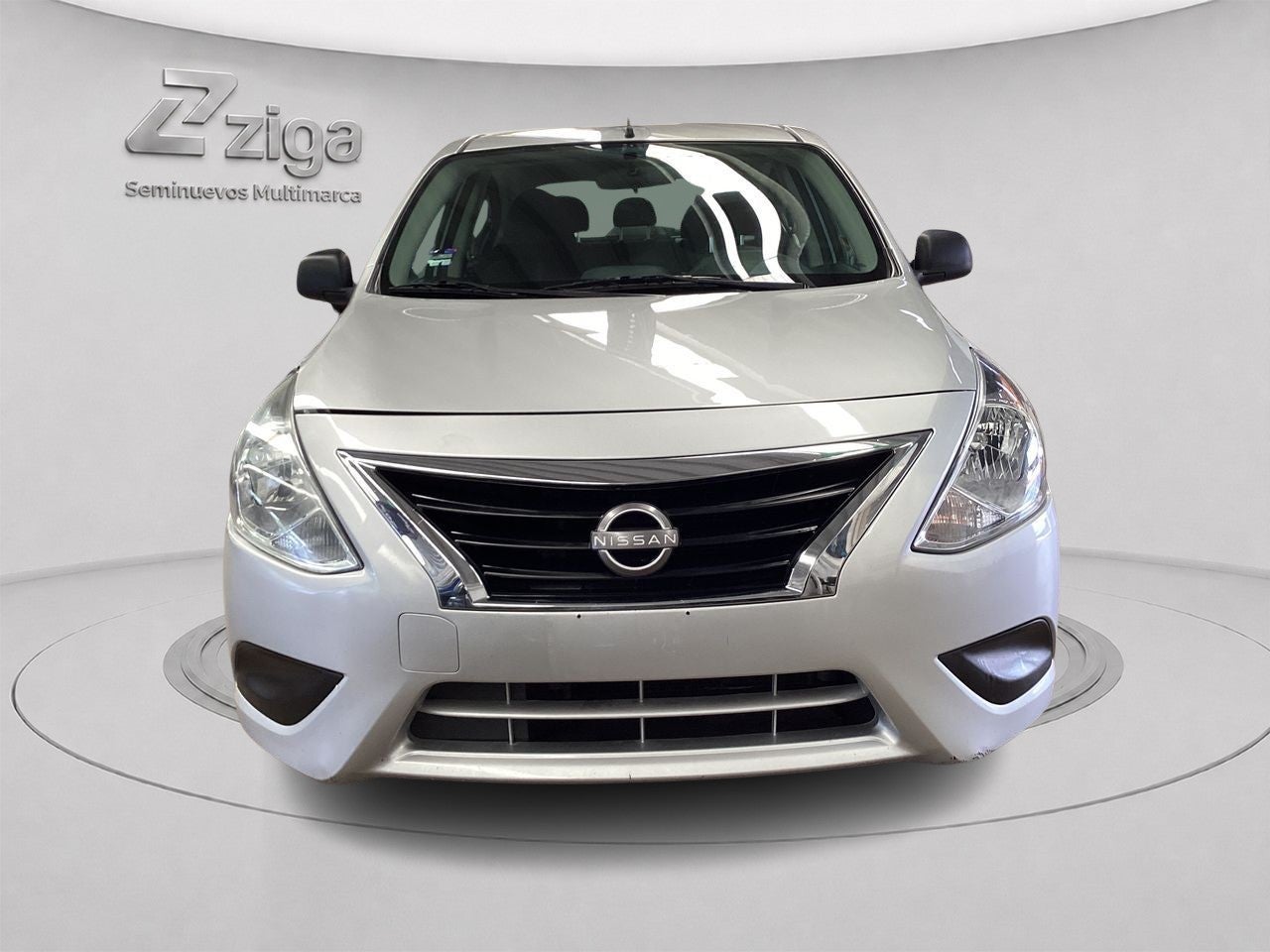 2025 Nissan V-Drive 1.6 A/C  Mt