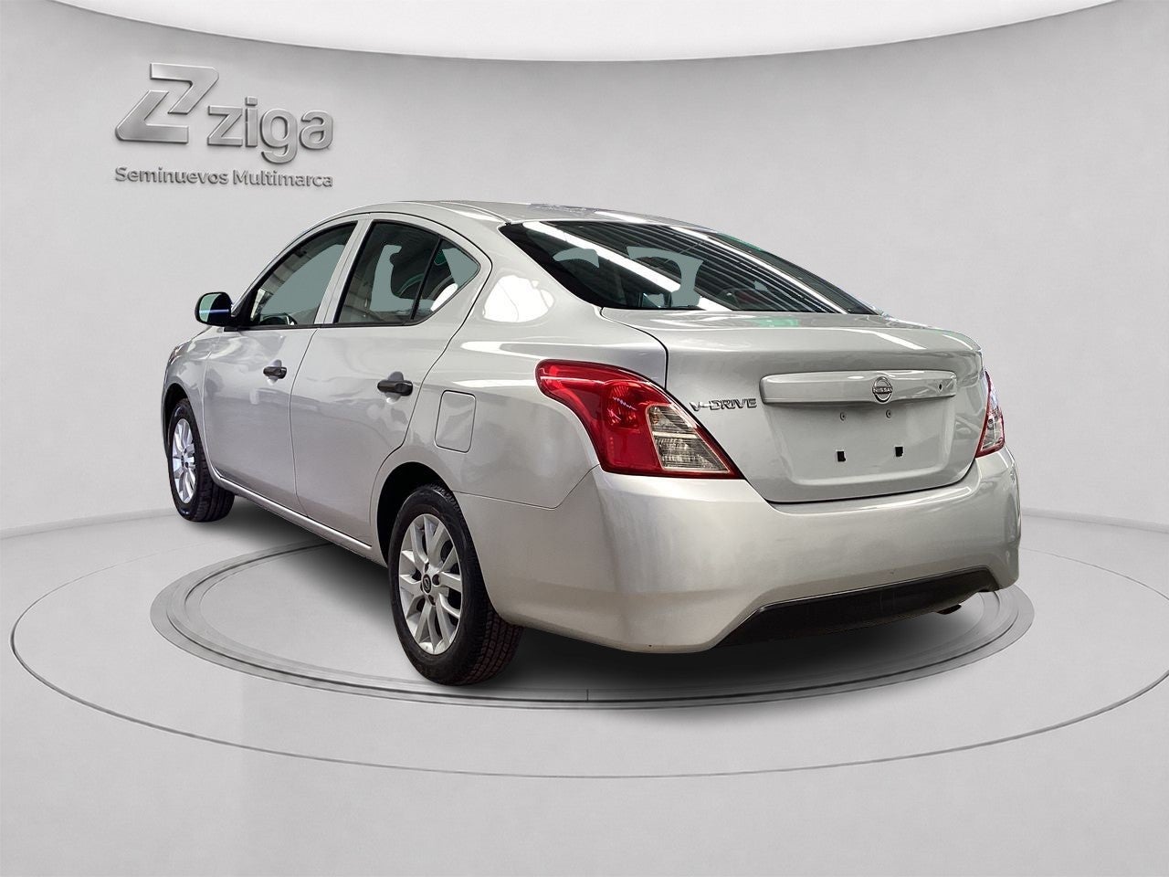 2025 Nissan V-Drive 1.6 A/C  Mt