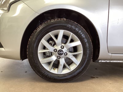 2025 Nissan V-Drive 1.6 A/C  Mt