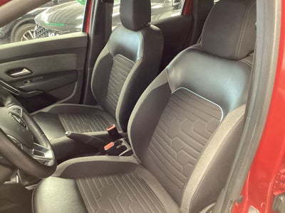 2023 Renault Duster 1.3 Iconic At