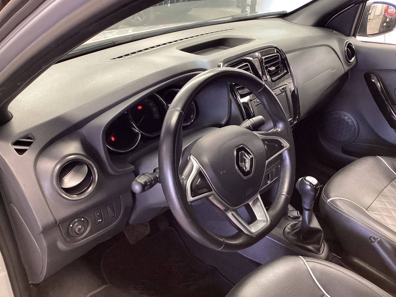 2024 Renault Logan 1.6 Intens At