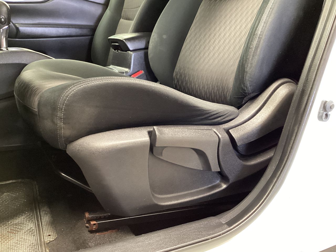 2022 Nissan X-Trail 2.5 Sense 2 Filas Cvt