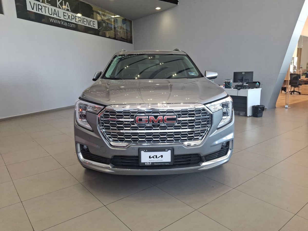 2024 GMC Terrain 5p Denali L4/1.5/T Aut