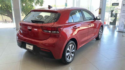 2023 Kia KIA RIO HB 5p LX L4/1.6 Aut