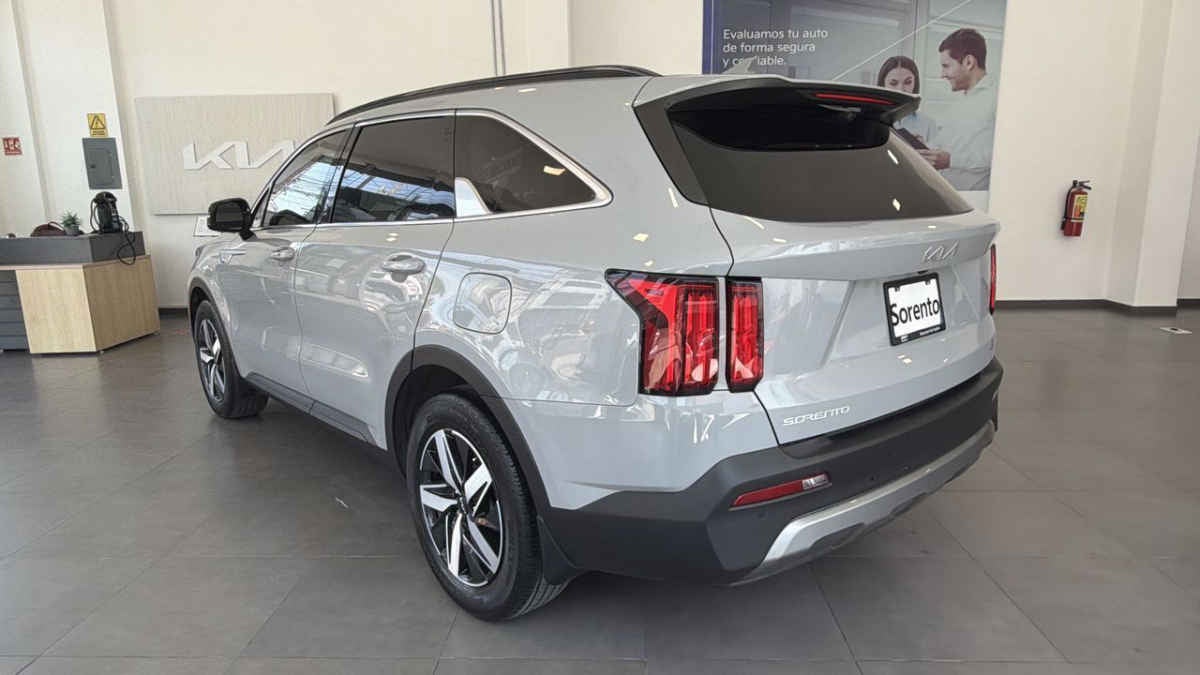 2023 Kia Sorento 5p EX Pack L4/2.5 Aut