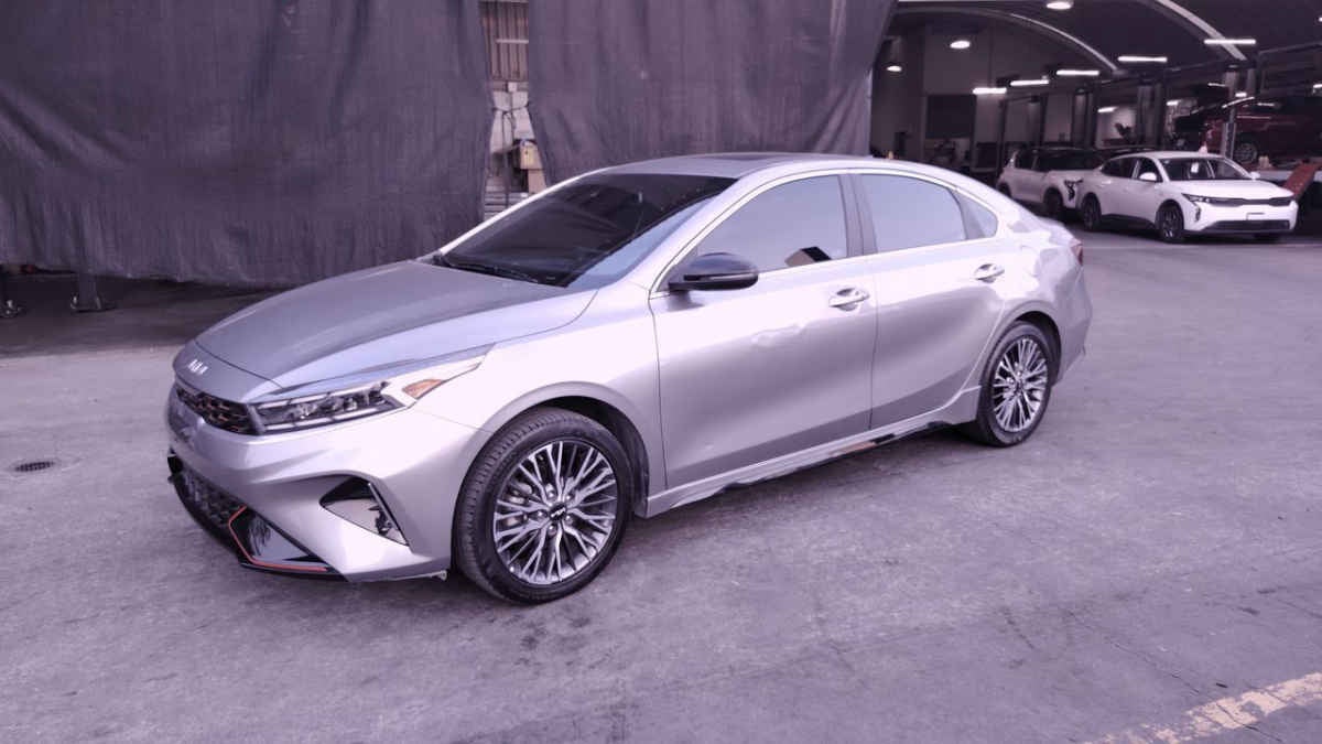 2023 Kia FORTE SEDAN 4p GT Line L4/2.0 Aut