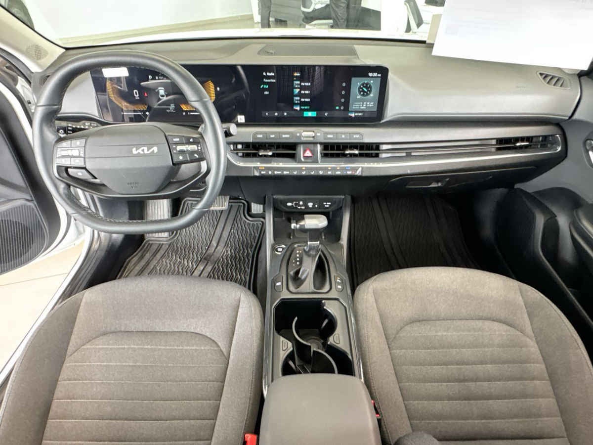 2026 Kia K4 4p EX L4/2.0 Aut