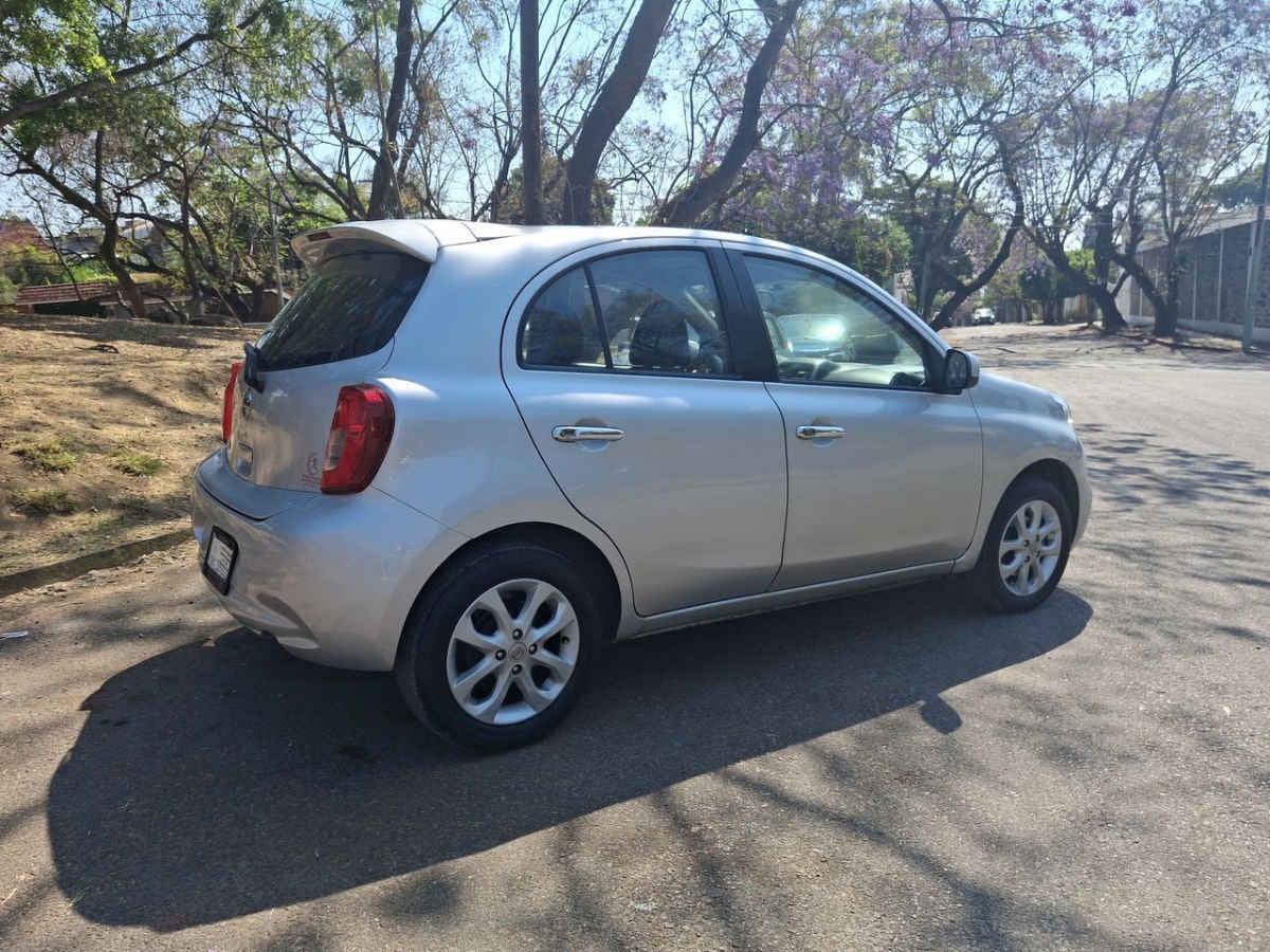 2020 Nissan March 5p Advance L4/1.6 Man