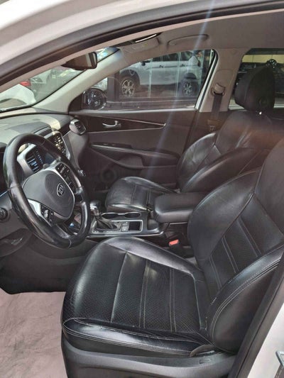 2019 Kia Sorento 5p EX  L4  TA 6Vel  Piel  7 pas.  RA-18"