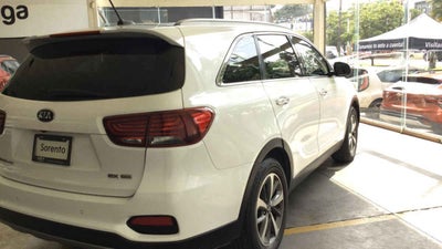 2019 Kia Sorento 5p EX  L4  TA 6Vel  Piel  7 pas.  RA-18"