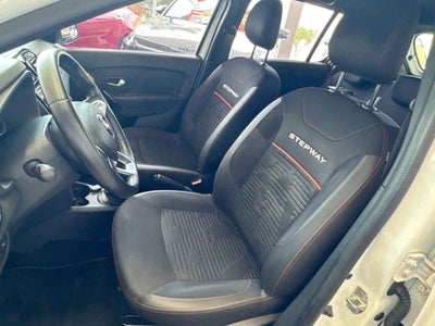 2023 Renault Stepway 5p Intens L4/1.6 Man