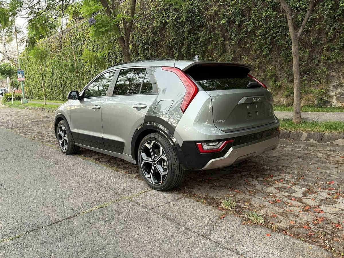 2023 Kia Niro 5p EX L4/1.6 Hibrido Aut