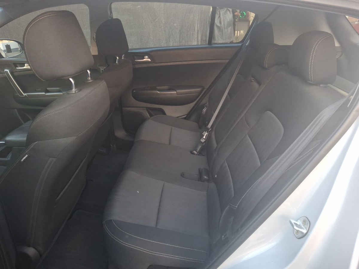 2018 Kia Sportage 5p LX  TA Tela RA-17"