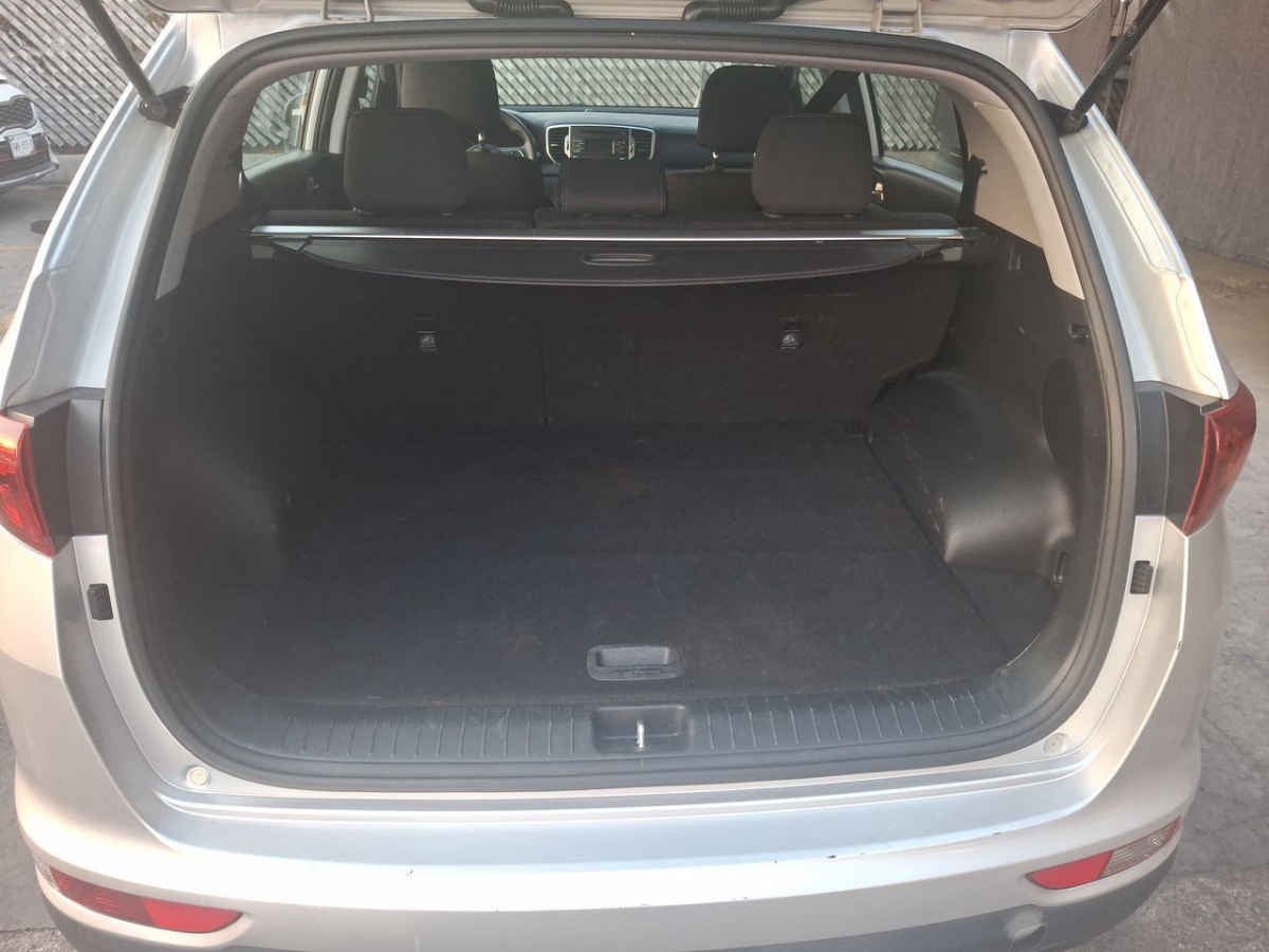 2018 Kia Sportage 5p LX  TA Tela RA-17"