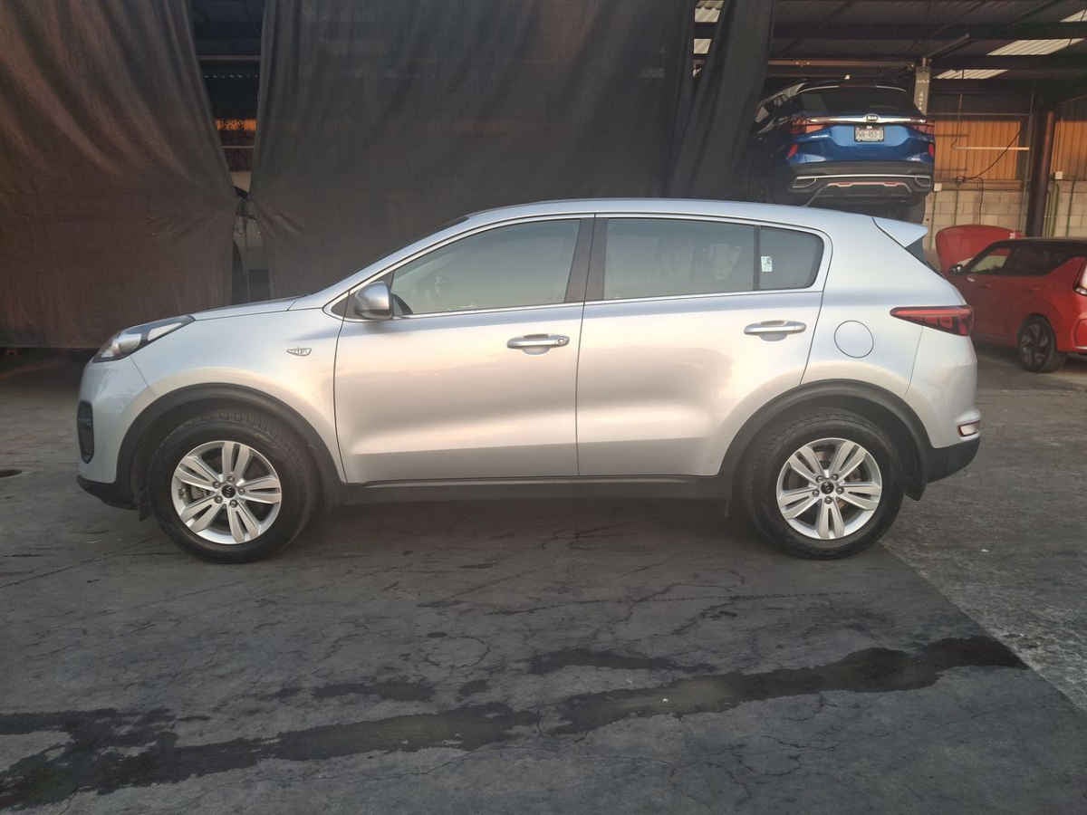 2018 Kia Sportage 5p LX  TA Tela RA-17"