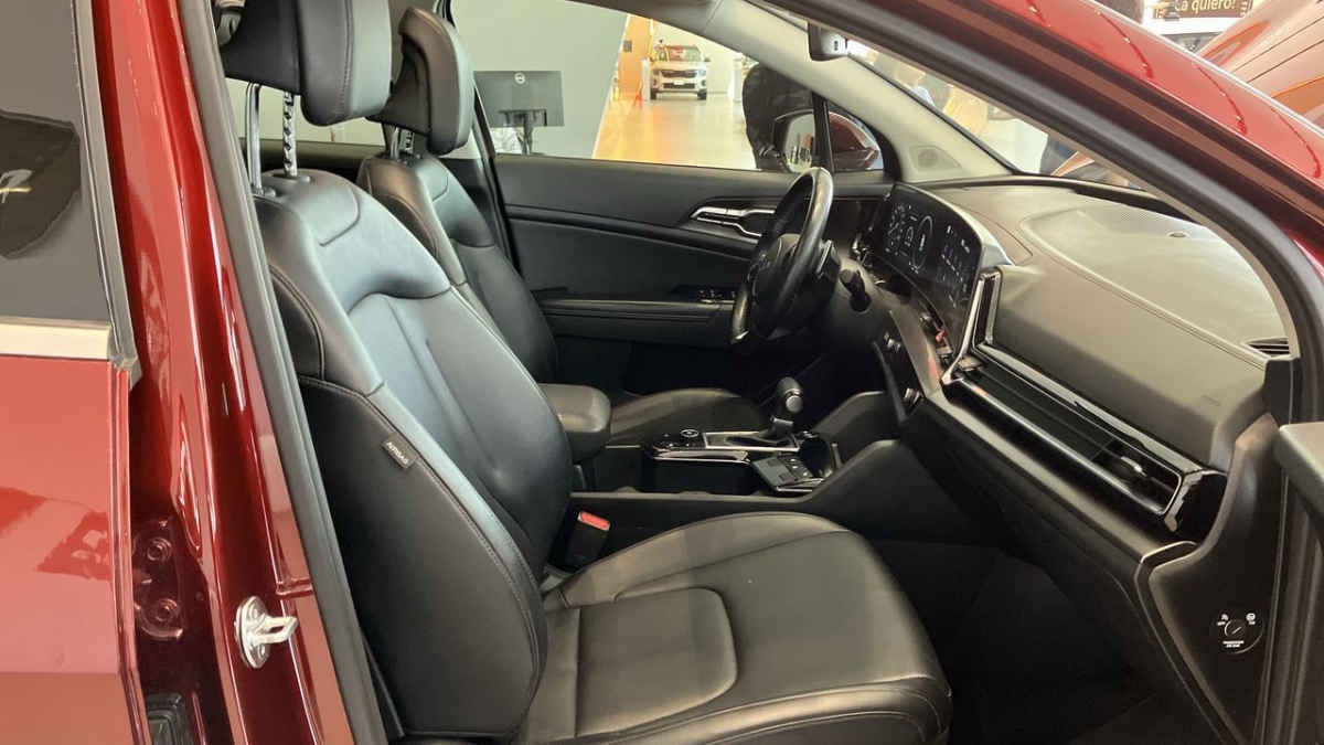 2025 Kia Sportage 5p SXL L4/2.5 Aut